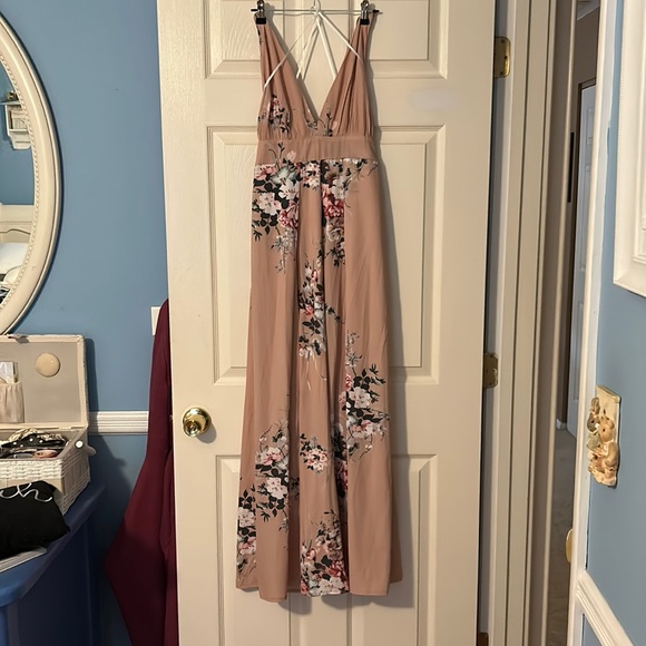 Halter jumpsuit - Picture 2 of 7